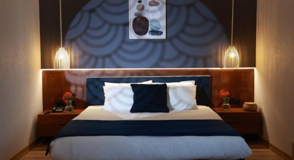 NOVA PLAZA CRYSTAL HOTEL