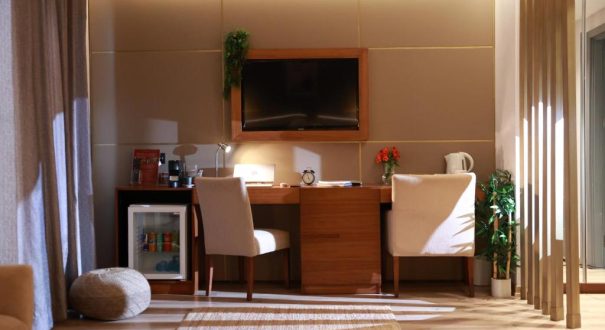 NOVA PLAZA CRYSTAL HOTEL