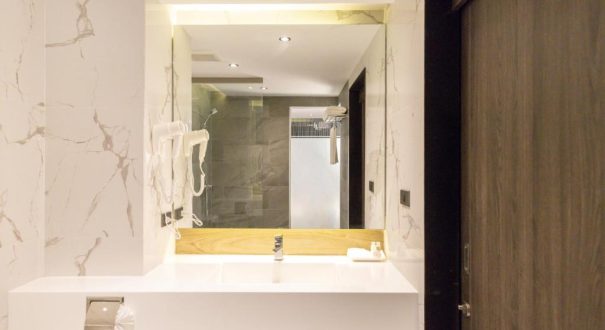 PURE ELEVEN HOTEL