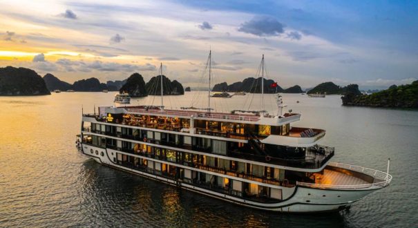 LA REGINA GRAND CRUISE