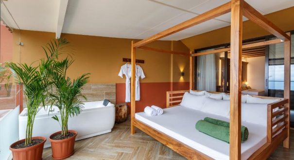 CLUB HIMALAYA HOTEL