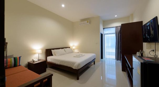 THE HIDEAWAY RESORT HOTEL