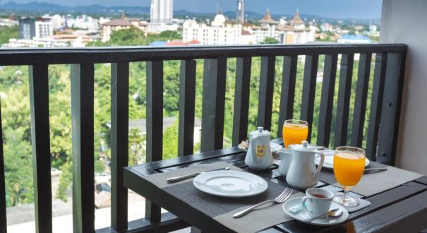 GOLDEN TULIP ESSENTIAL HOTEL