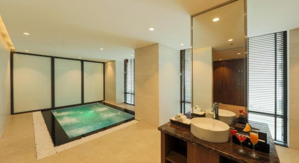 GRAND VISTA HOTEL