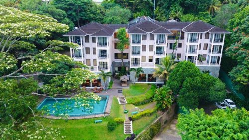 MOUNT RANDHOLEE HOTEL