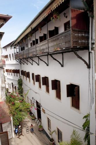 DHOW PALACE HOTEL