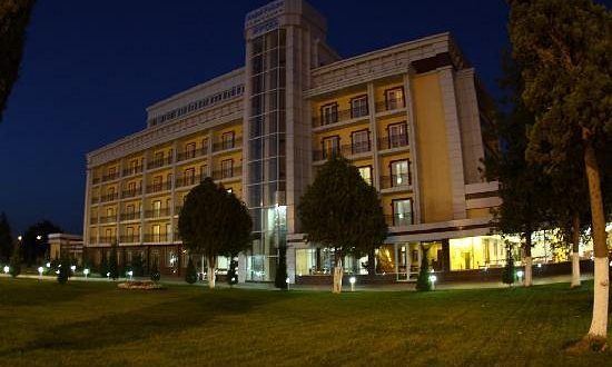 REGAL PALACE HOTEL