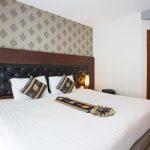 HEMINGWAYS SILK HOTEL