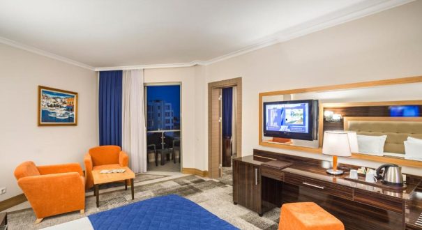 PINE BEACH RESORT HOTEL