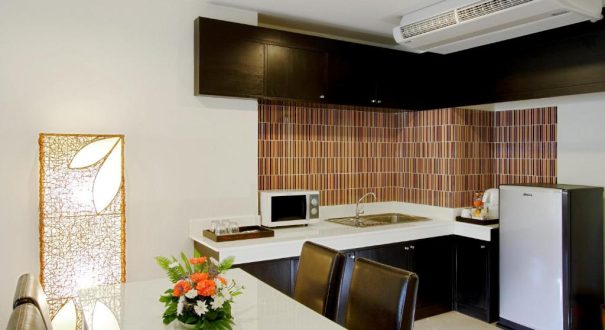 KATA SEA BREEZE HOTEL