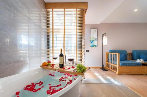 JIEZHI . XIANGXI LOVE HOTEL