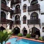 DHOW PALACE HOTEL