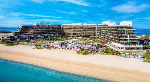 TH8 PALM DUBAI BEACH HOTEL
