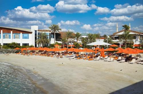 DUBAI MARINE BEACH HOTEL