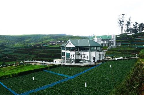 BLACK POOL HOTEL