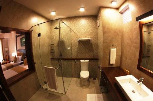 BLACK POOL HOTEL