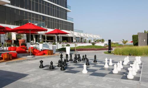TH8 PALM DUBAI BEACH HOTEL