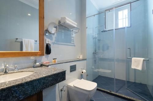 ARALIYA RED HOTEL