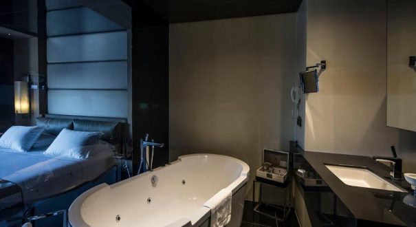 KEY HOTEL