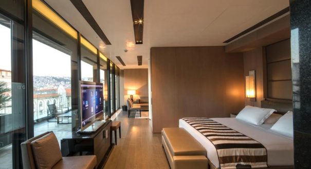 KEY HOTEL