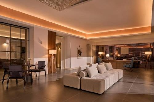 M Village Thợ Nhuộm Hotel