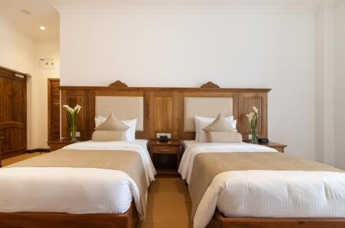 ARALIYA RED HOTEL