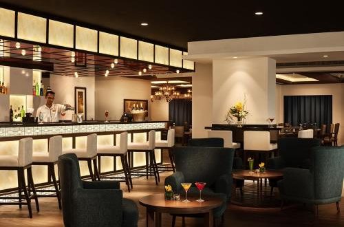 CARLTON DOWNTOWN HOTEL