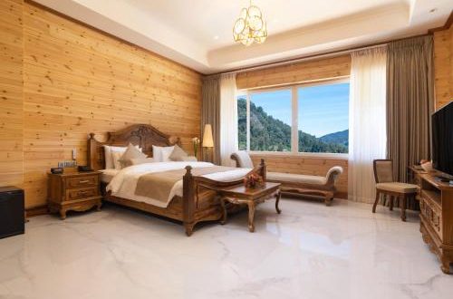 ARALIYA RED HOTEL
