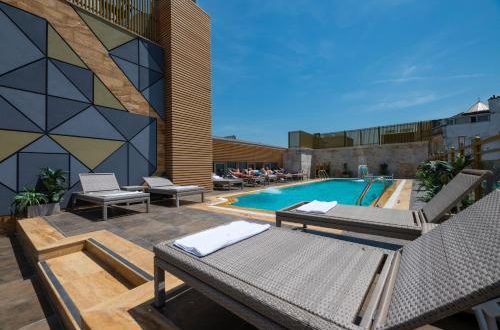RAMADA BY WYNDHAM PERA HOTEL