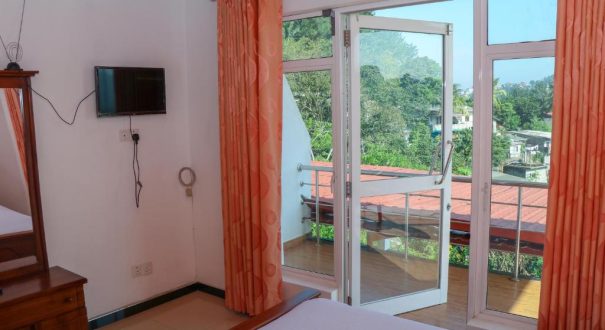 MOUNT PALACE HOTEL