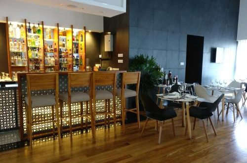 OCEAN EDGE SUITES HOTEL