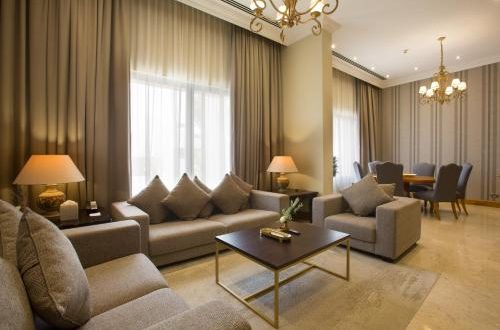 DUBAI MARINE BEACH HOTEL