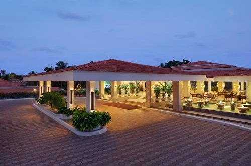 HOLIDAY INN BEACH RESORT GOA HOTEL