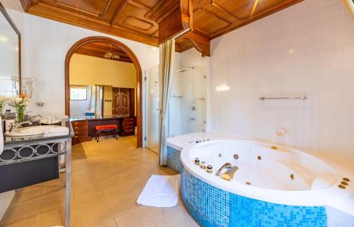 SOVEREIGN NAIROBI HOTEL