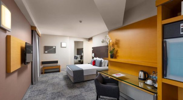 NIPPON HOTEL