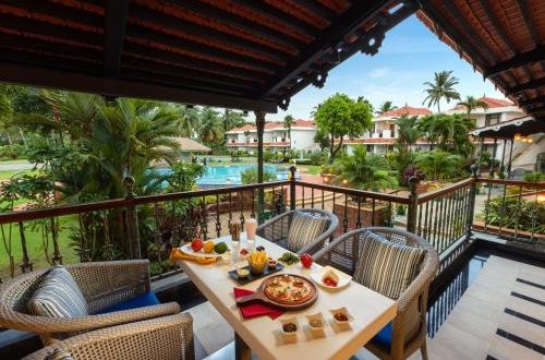 HERITAGE VILLAGE RESORT HOTEL