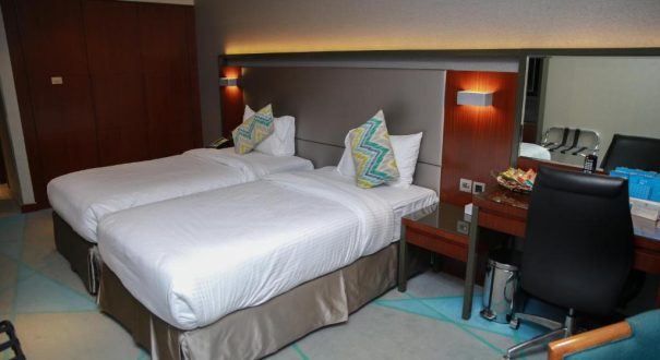 VERSAILLES BY RAVIZ HOTEL