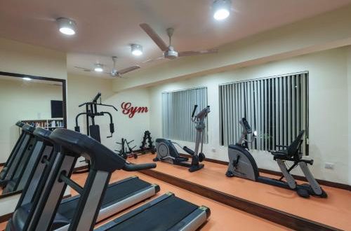 SONESTA INNS BEACH HOTEL