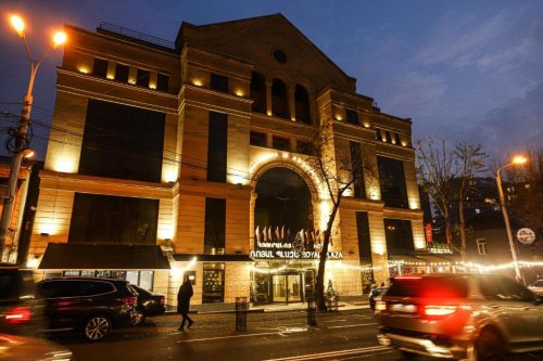NEW NAIRI HOTEL