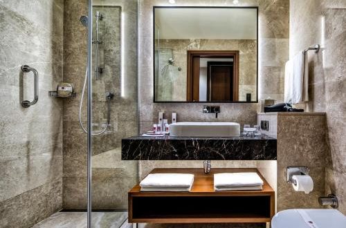 CLARION HOTEL