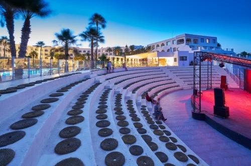 NOZHA BEACH HOTEL