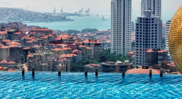 FAIRMONT QUASAR HOTEL