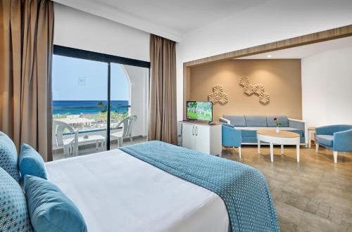 NOZHA BEACH HOTEL