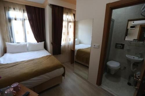 MAXWELL HOTEL