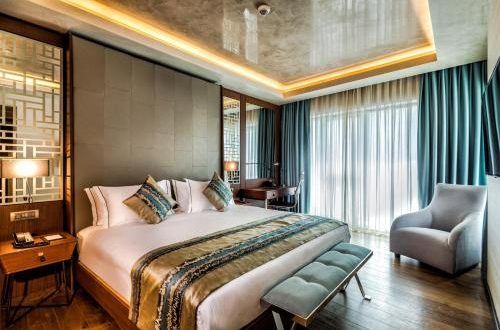CLARION HOTEL