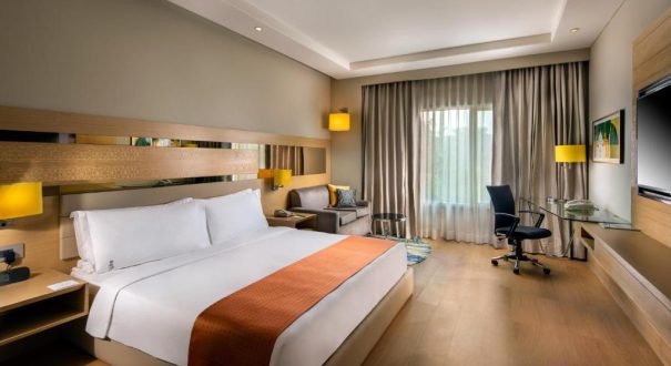 HOLIDAY INN AGRA HOTEL
