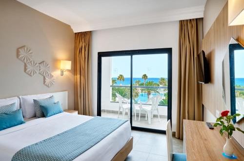 NOZHA BEACH HOTEL