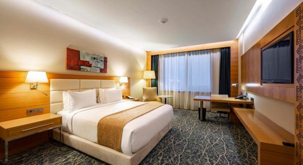 HOLIDAY INN BAKU HOTEL