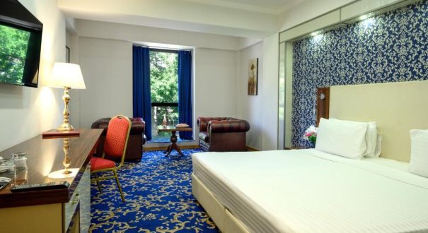 NEW NAIRI HOTEL