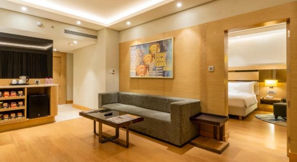 HOLIDAY INN AGRA HOTEL